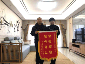 南寧裝修公司推薦：萬達茂業主贈錦旗贊工藝！